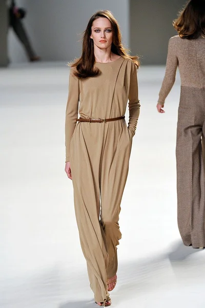 Look 32